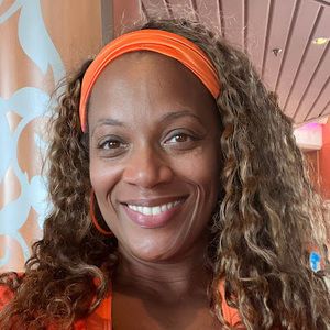 Meet your Posher, Raina